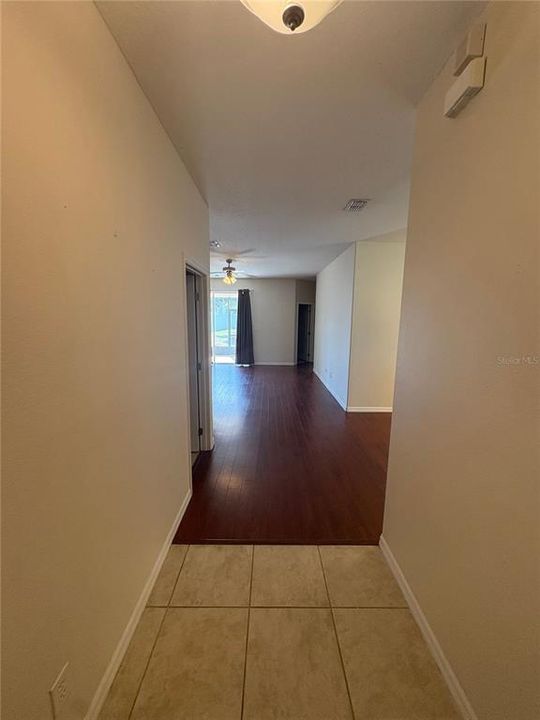 出租: $2,300 (3 贝兹, 2 浴室, 1572 平方英尺)