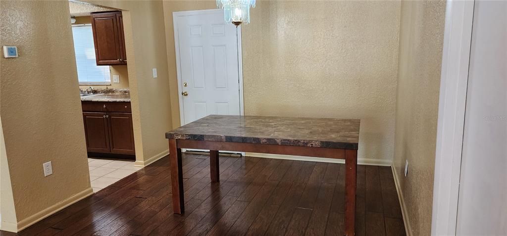 En Venta: $238,000 (3 camas, 1 baños, 1050 Pies cuadrados)