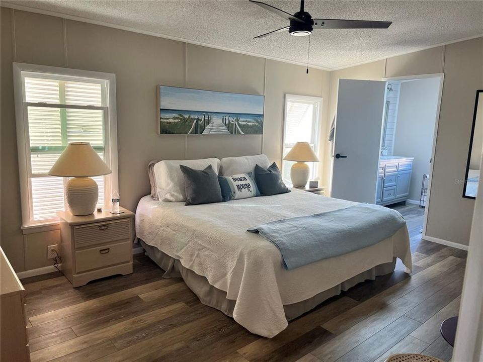 En Venta: $164,500 (2 camas, 2 baños, 1145 Pies cuadrados)