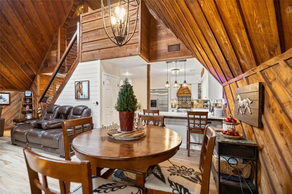 На продажу: $399,900 (2 спален, 1 ванн, 1344 Квадратных фут)