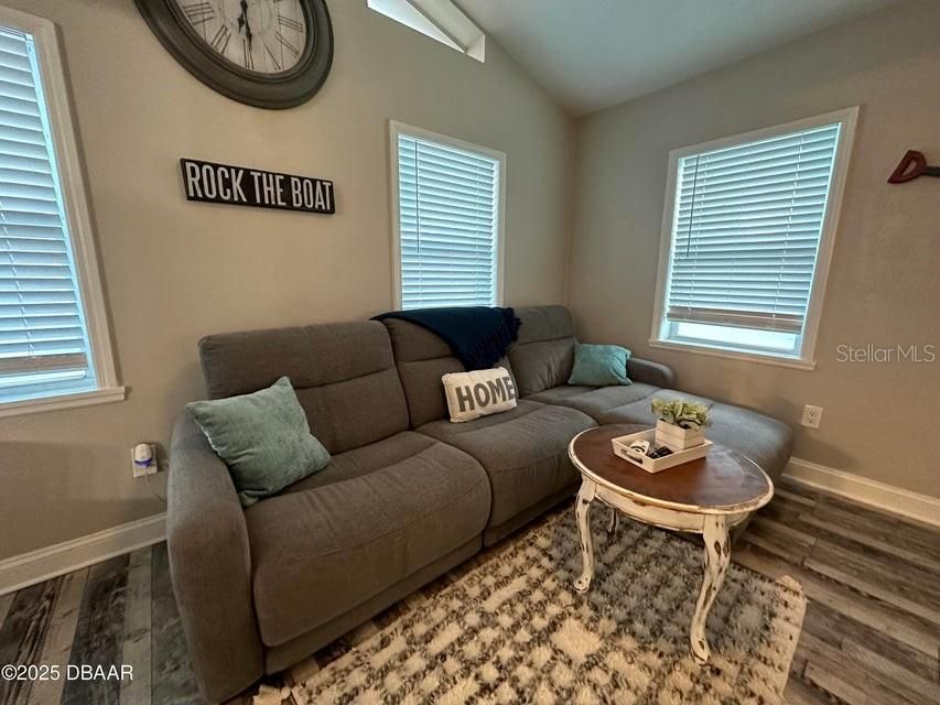 En Venta: $534,900 (2 camas, 2 baños, 1554 Pies cuadrados)