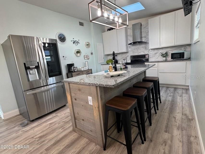 En Venta: $534,900 (2 camas, 2 baños, 1554 Pies cuadrados)