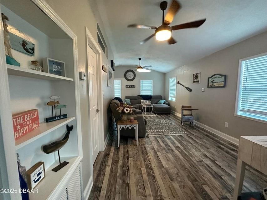 En Venta: $534,900 (2 camas, 2 baños, 1554 Pies cuadrados)