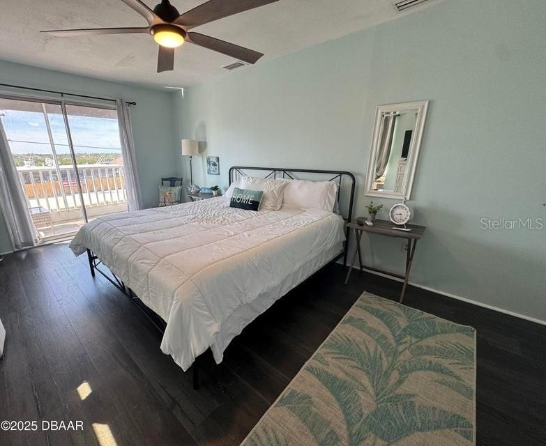 En Venta: $534,900 (2 camas, 2 baños, 1554 Pies cuadrados)