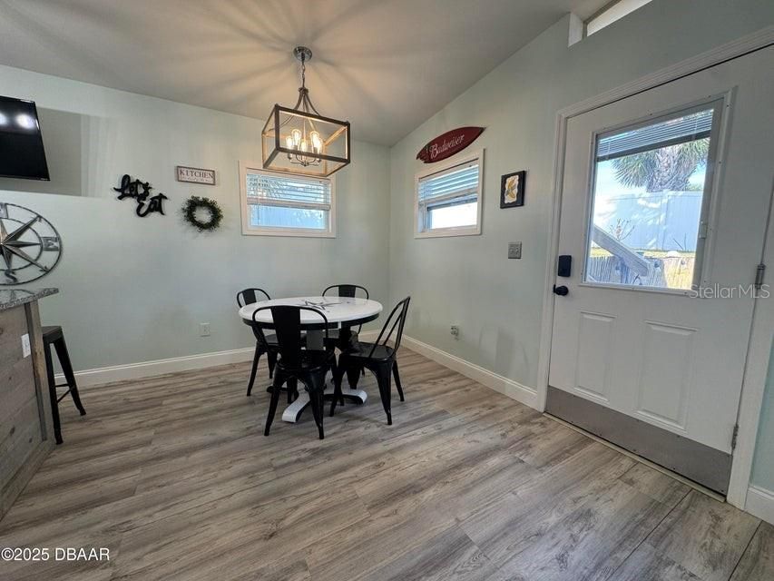 En Venta: $534,900 (2 camas, 2 baños, 1554 Pies cuadrados)