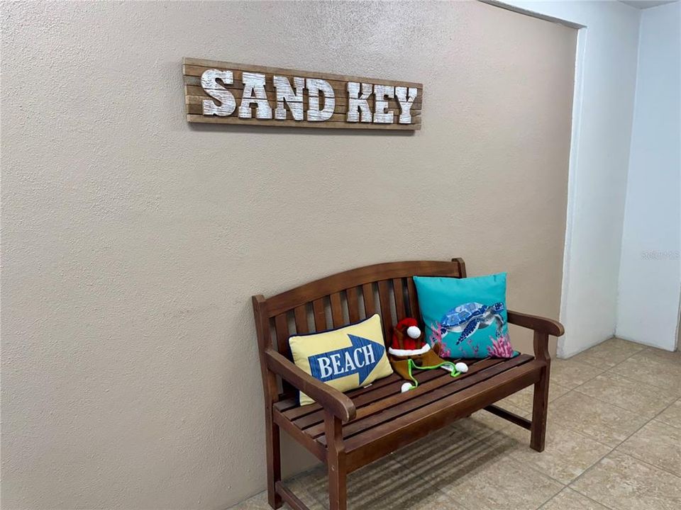 出租: $4,000 (2 贝兹, 2 浴室, 1111 平方英尺)