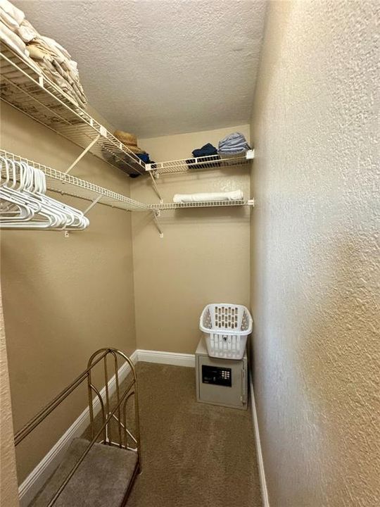 出租: $4,000 (2 贝兹, 2 浴室, 1111 平方英尺)