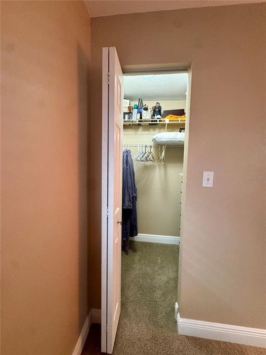 出租: $4,000 (2 贝兹, 2 浴室, 1111 平方英尺)