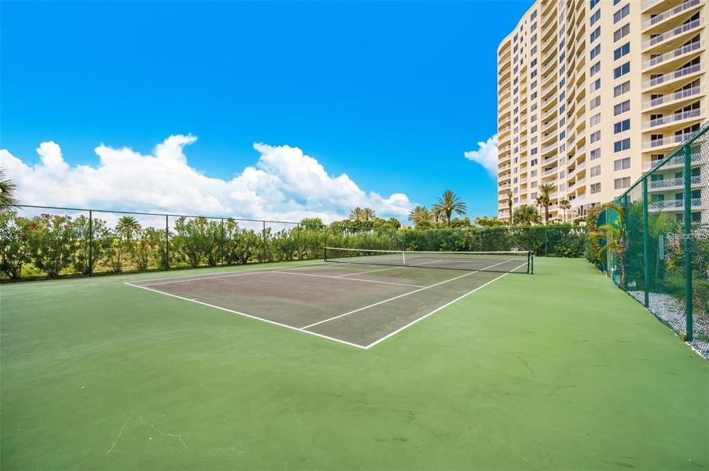 出租: $4,000 (2 贝兹, 2 浴室, 1111 平方英尺)