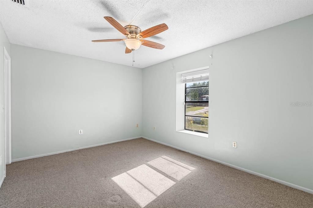 出租: $1,900 (3 贝兹, 2 浴室, 1075 平方英尺)