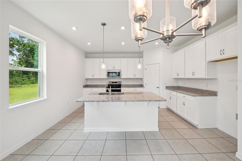 En Venta: $384,990 (5 camas, 3 baños, 2434 Pies cuadrados)