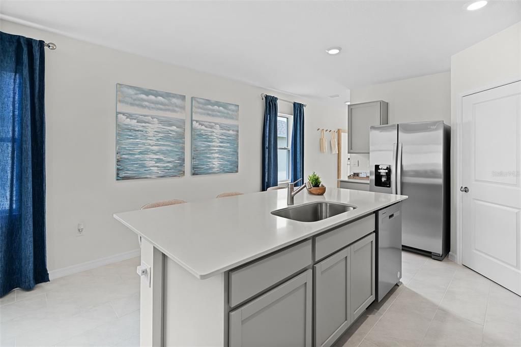 For Sale: $324,990 (4 beds, 2 baths, 1665 Square Feet)