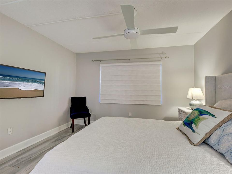 For Sale: $375,000 (2 beds, 2 baths, 1008 Square Feet)