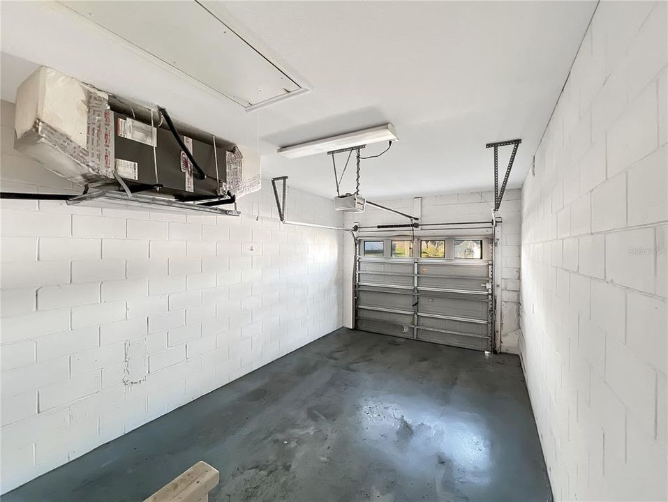 For Sale: $225,000 (2 beds, 2 baths, 1208 Square Feet)