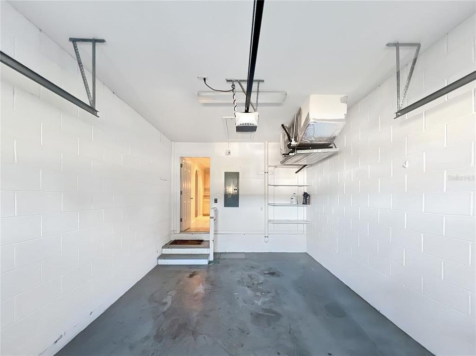 For Sale: $225,000 (2 beds, 2 baths, 1208 Square Feet)