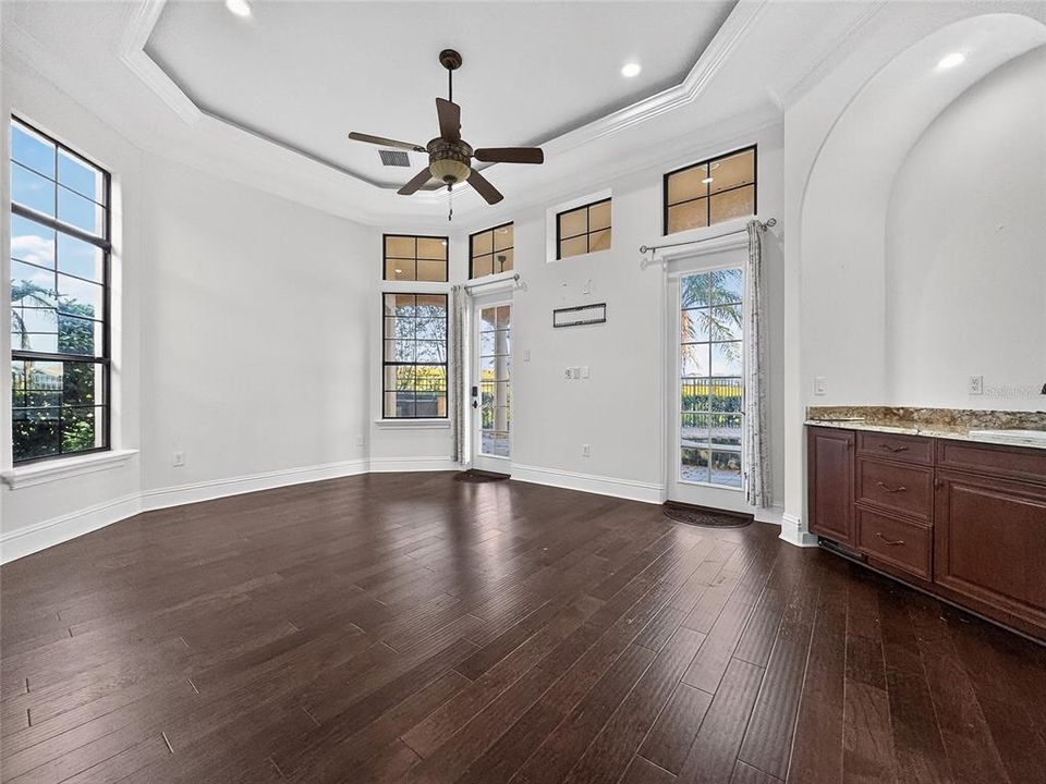 На продажу: $1,423,600 (4 спален, 5 ванн, 4305 Квадратных фут)