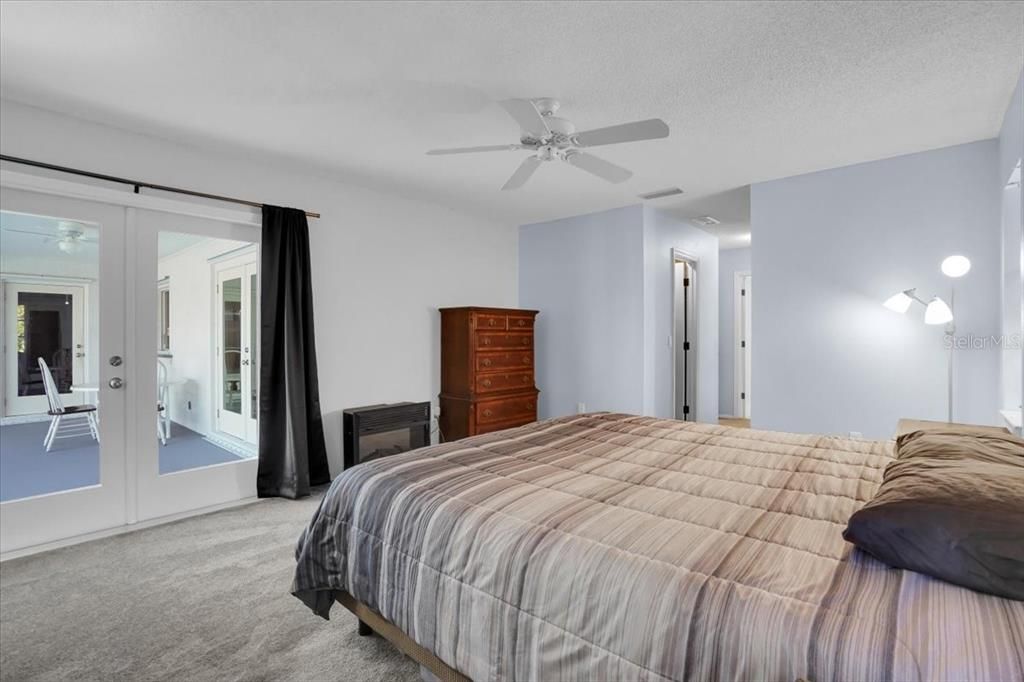 待售: $359,000 (3 贝兹, 2 浴室, 2066 平方英尺)