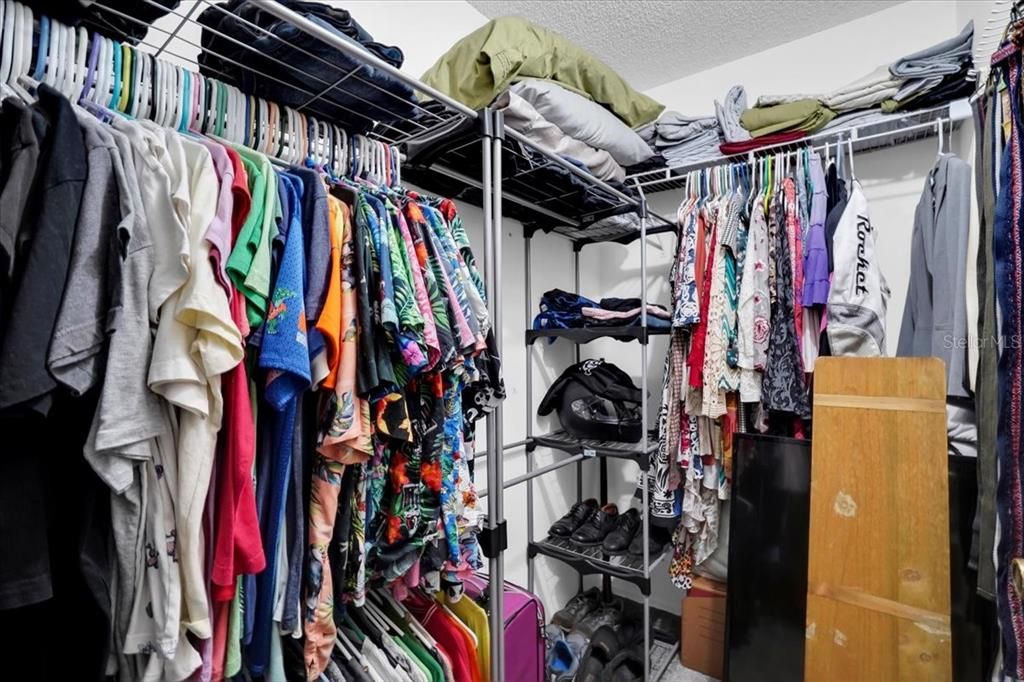 待售: $359,000 (3 贝兹, 2 浴室, 2066 平方英尺)