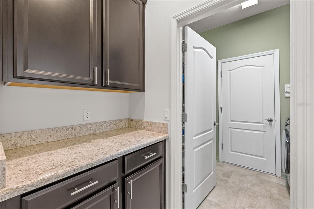 待售: $705,000 (4 贝兹, 3 浴室, 3284 平方英尺)