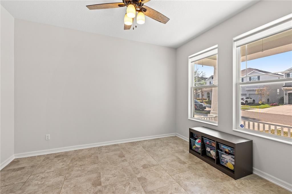 待售: $705,000 (4 贝兹, 3 浴室, 3284 平方英尺)