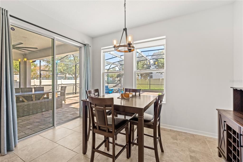 待售: $705,000 (4 贝兹, 3 浴室, 3284 平方英尺)