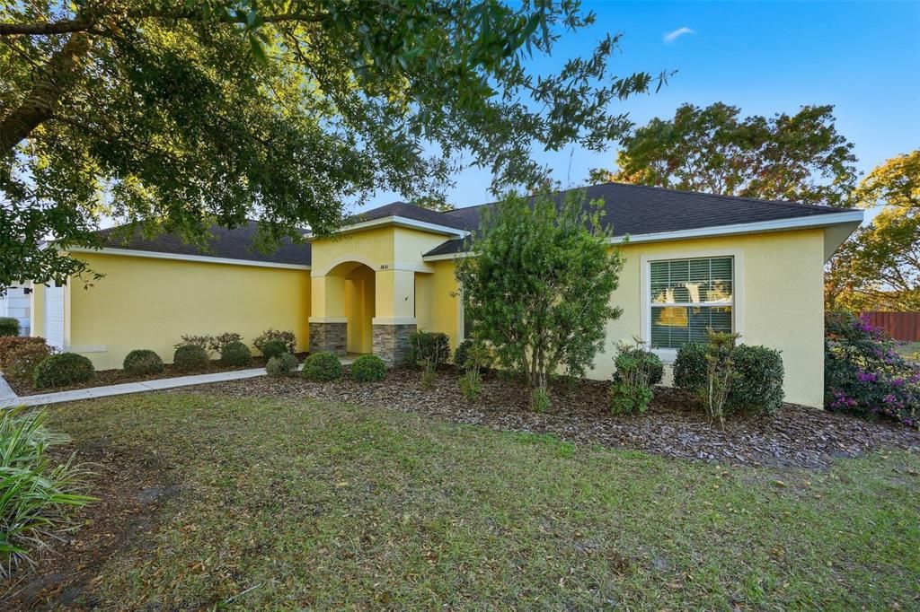 Active With Contract: $1,700 (4 beds, 2 baths, 1772 Square Feet)