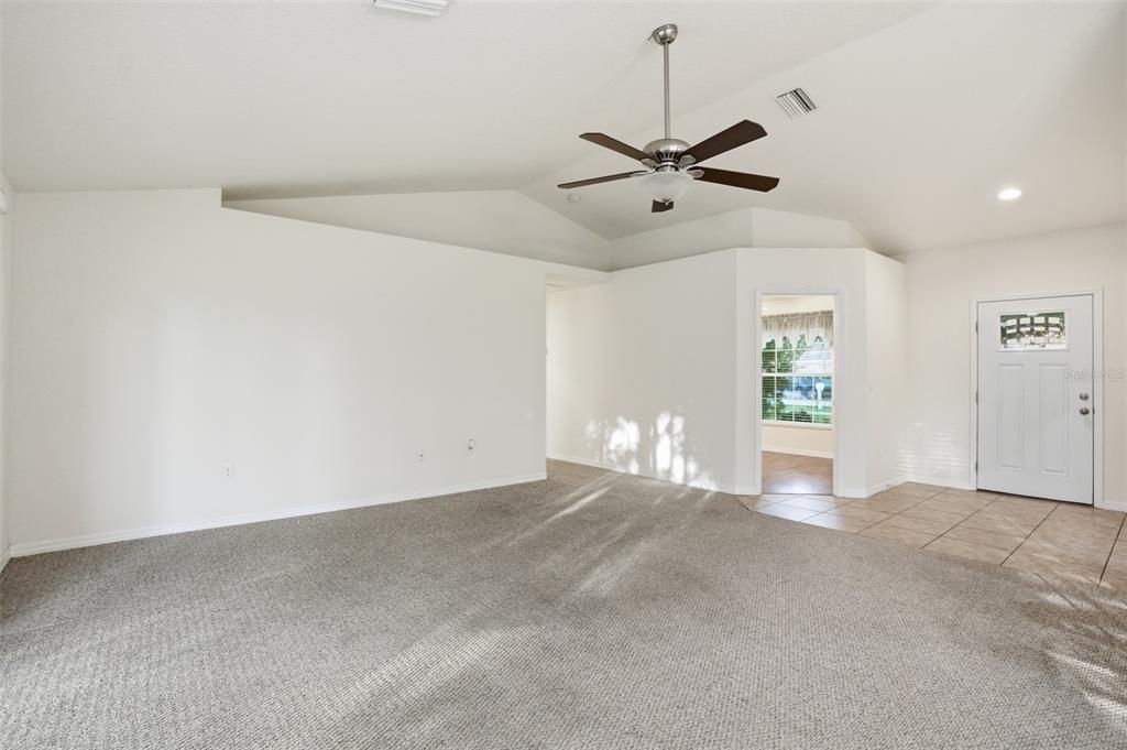 Active With Contract: $1,700 (4 beds, 2 baths, 1772 Square Feet)