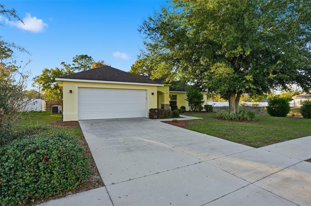 Active With Contract: $1,700 (4 beds, 2 baths, 1772 Square Feet)