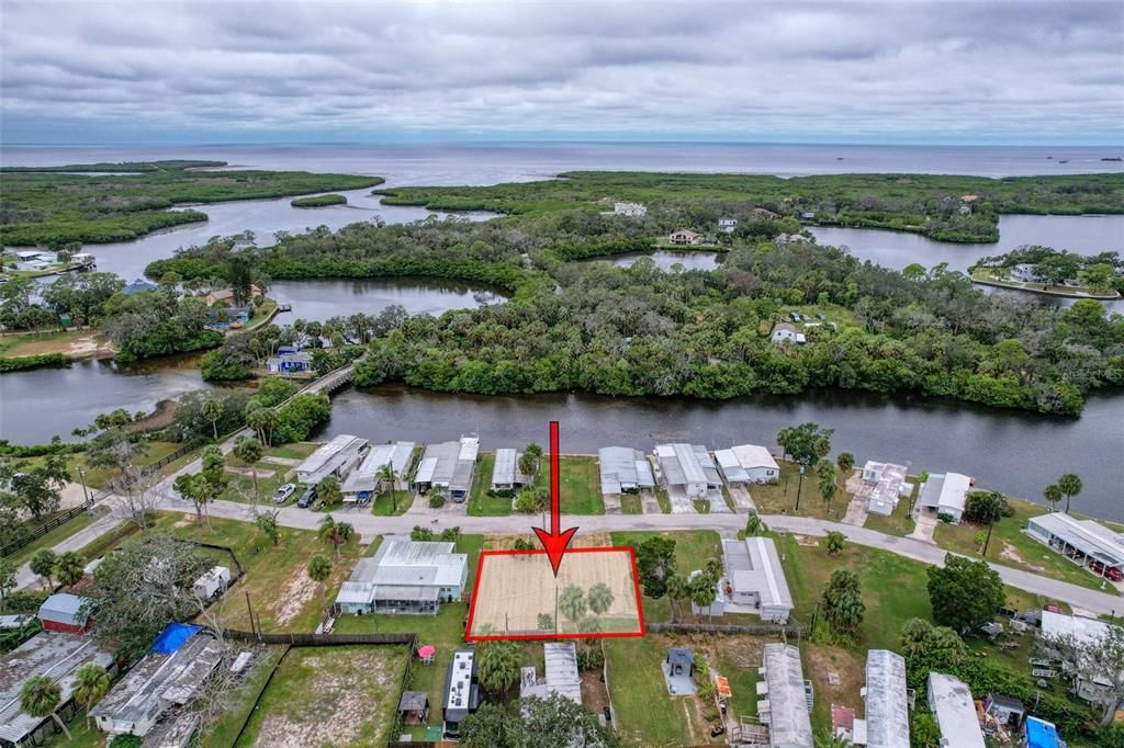 На продажу: $100,000 (0.03 acres)