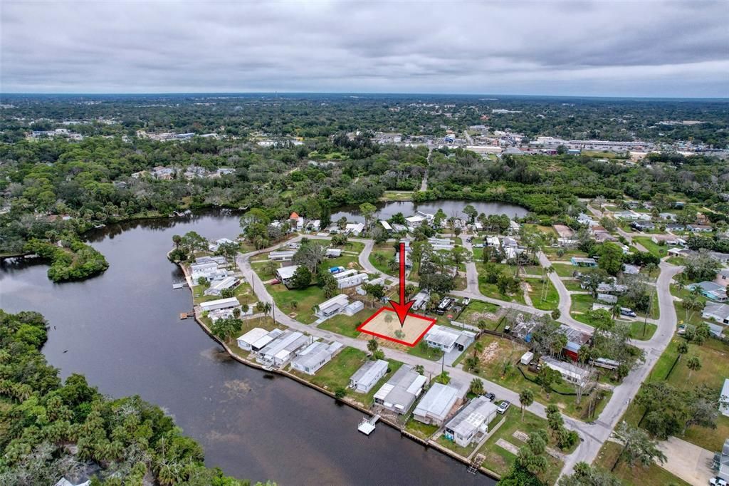 На продажу: $100,000 (0.03 acres)