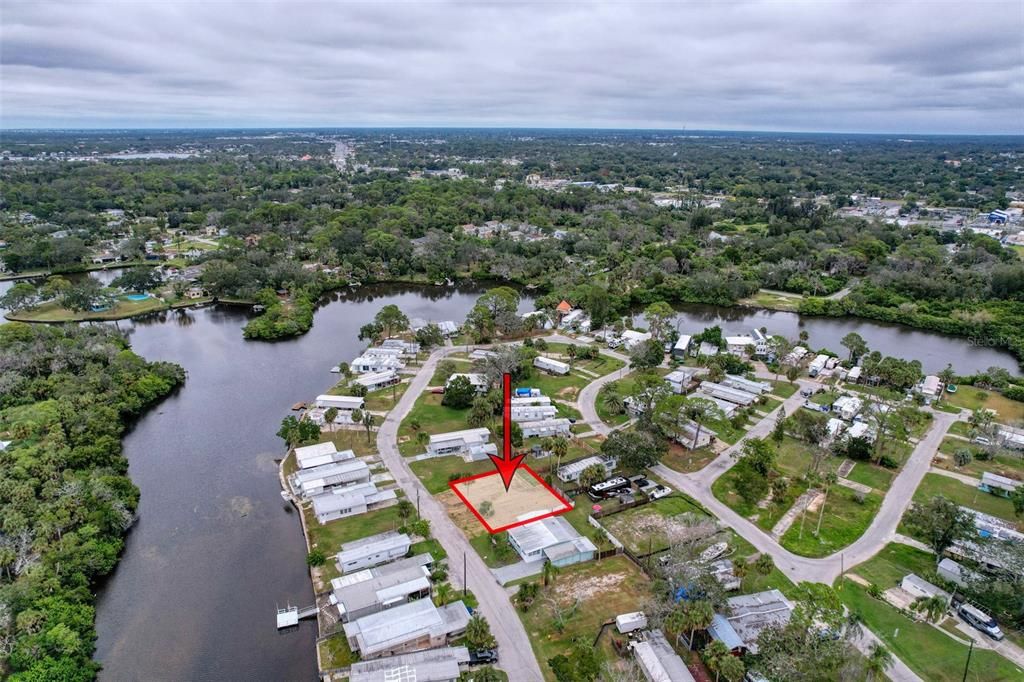 На продажу: $100,000 (0.03 acres)