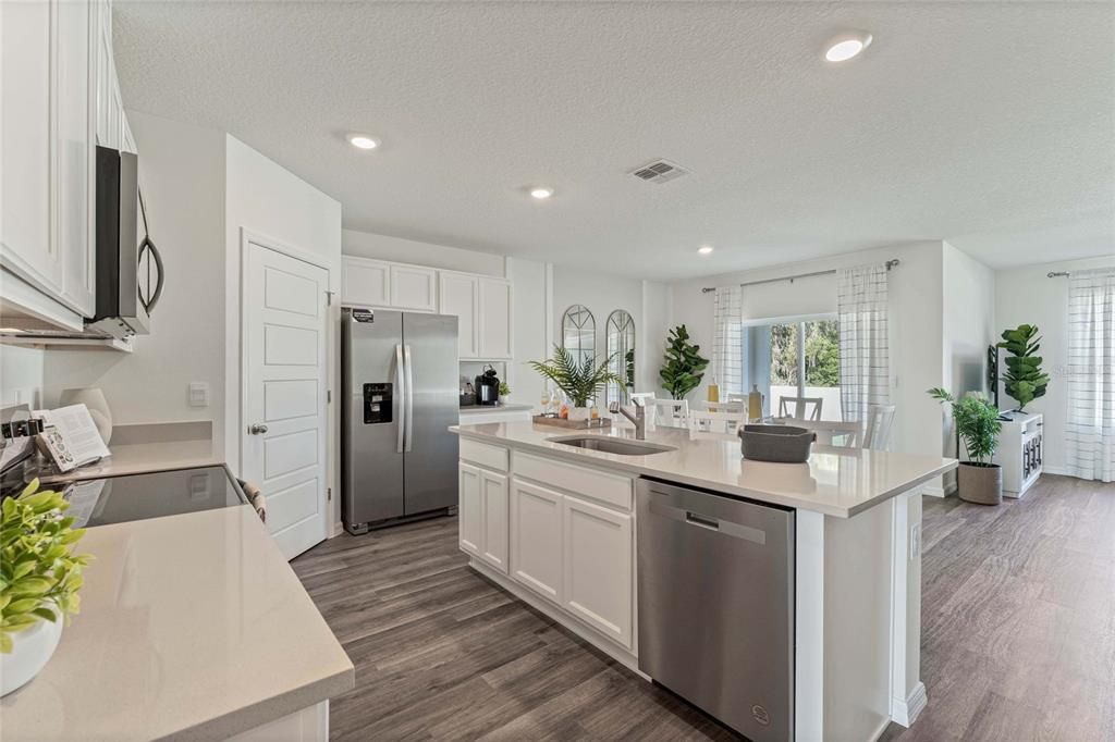 For Sale: $351,990 (4 beds, 2 baths, 1828 Square Feet)