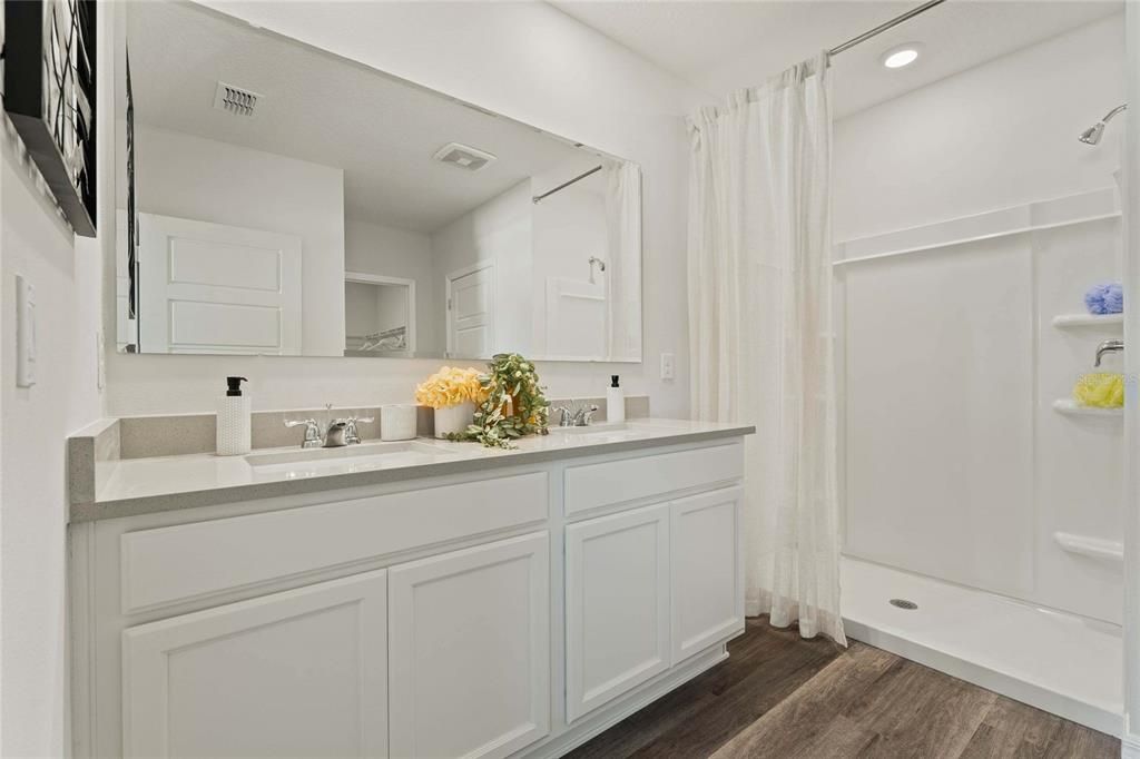 For Sale: $351,990 (4 beds, 2 baths, 1828 Square Feet)