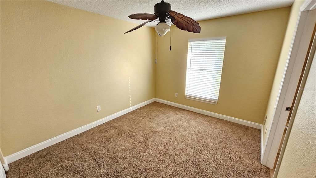 For Sale: $164,900 (2 beds, 2 baths, 840 Square Feet)