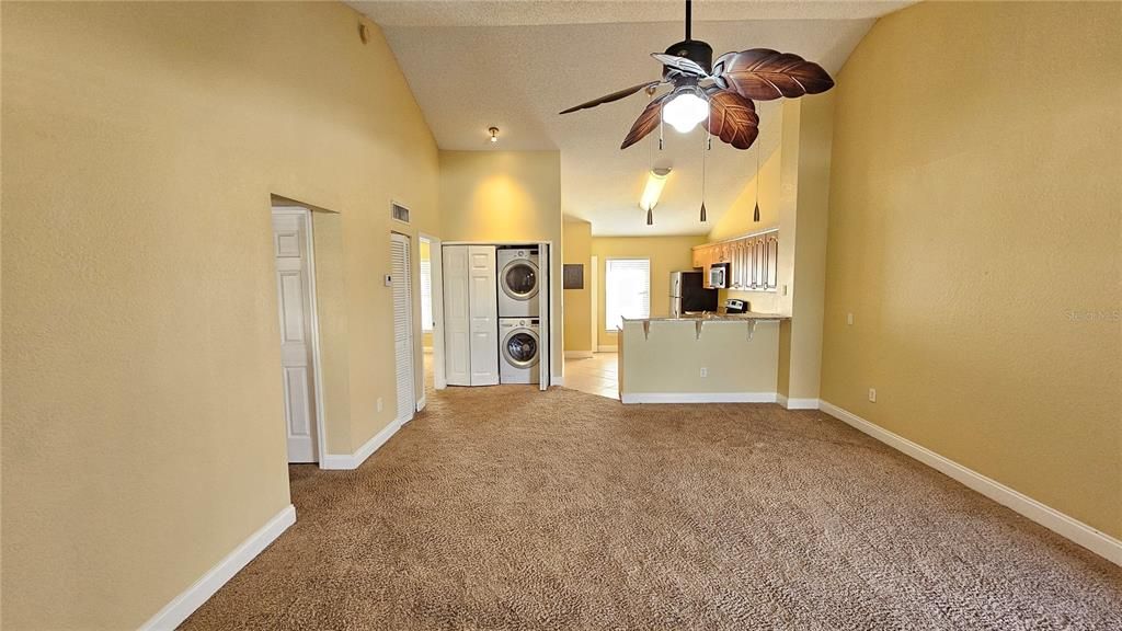 For Sale: $164,900 (2 beds, 2 baths, 840 Square Feet)