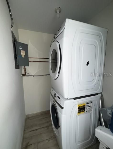 For Rent: $1,500 (3 beds, 1 baths, 1104 Square Feet)