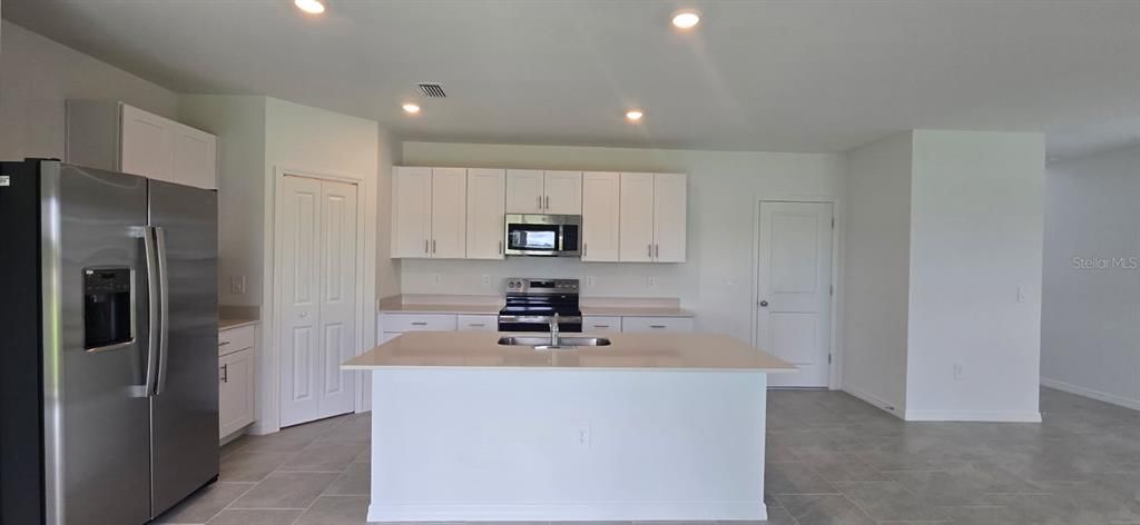 出租: $2,875 (5 贝兹, 2 浴室, 2112 平方英尺)