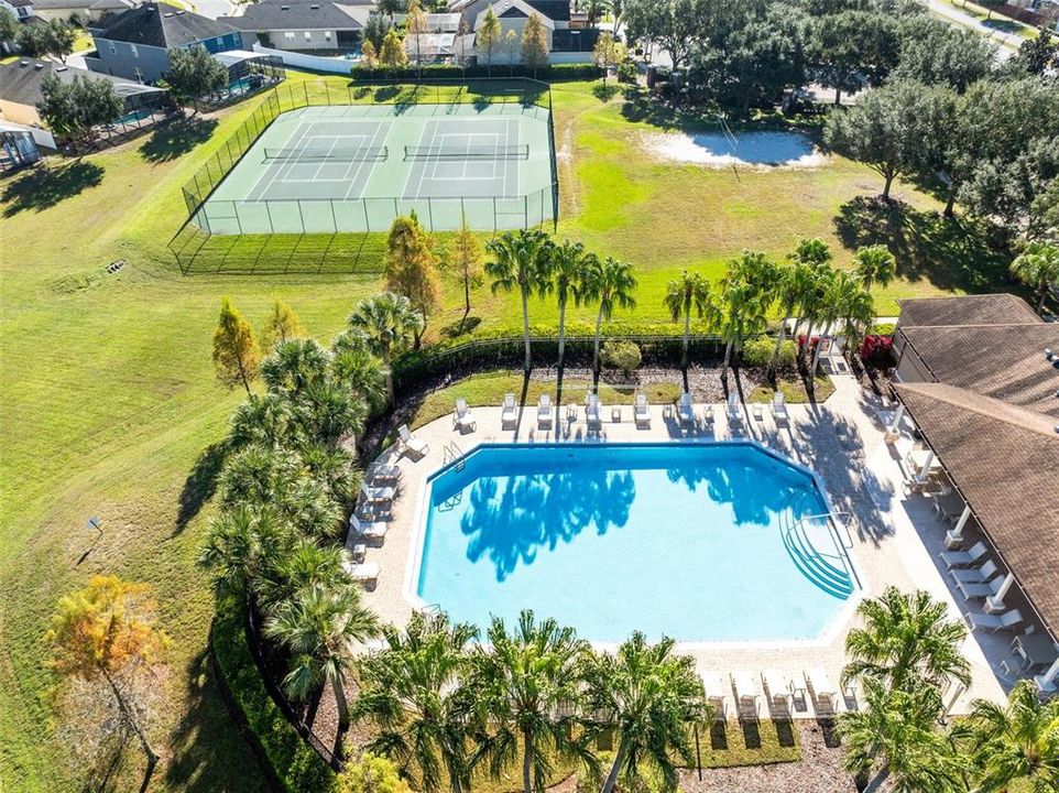 待售: $600,000 (7 贝兹, 6 浴室, 3584 平方英尺)