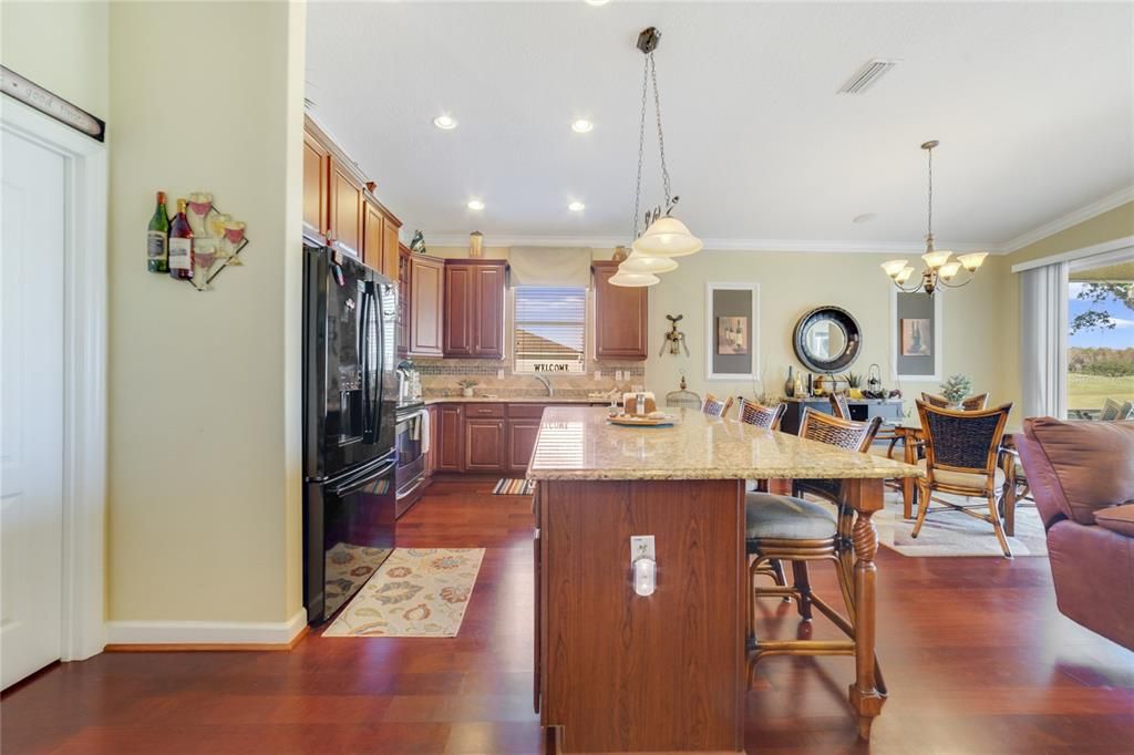 На продажу: $539,000 (3 спален, 2 ванн, 2102 Квадратных фут)