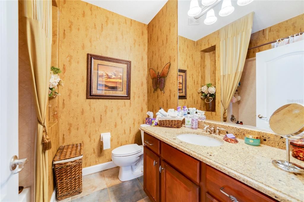 На продажу: $539,000 (3 спален, 2 ванн, 2102 Квадратных фут)