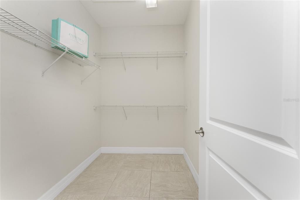 На продажу: $440,000 (2 спален, 2 ванн, 1608 Квадратных фут)