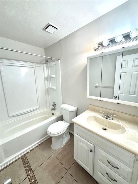 For Sale: $275,000 (3 beds, 2 baths, 1597 Square Feet)