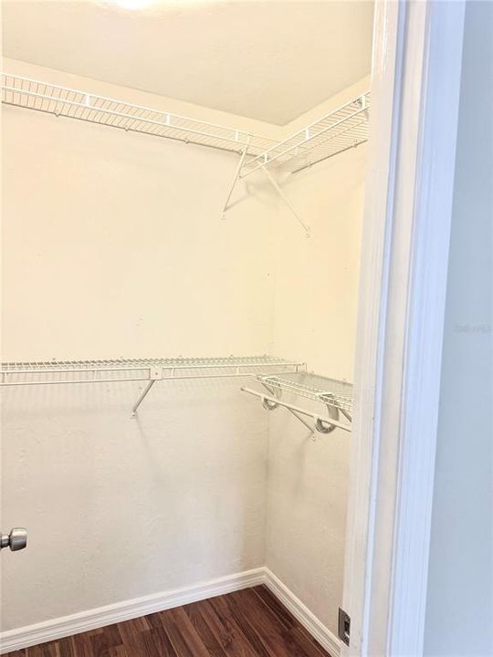 For Sale: $275,000 (3 beds, 2 baths, 1597 Square Feet)