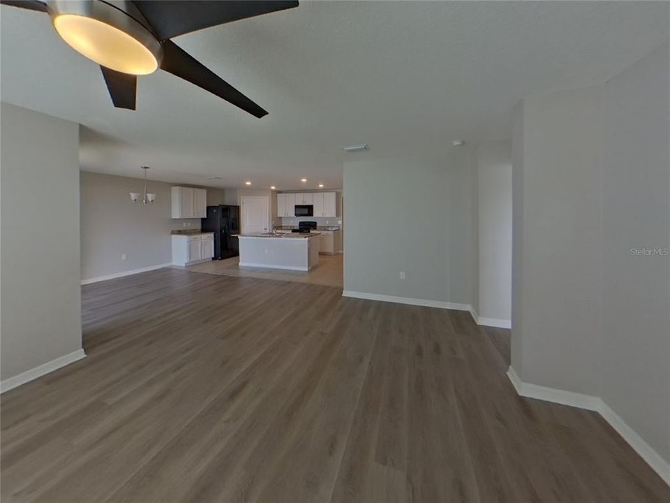 出租: $2,129 (4 贝兹, 2 浴室, 1846 平方英尺)