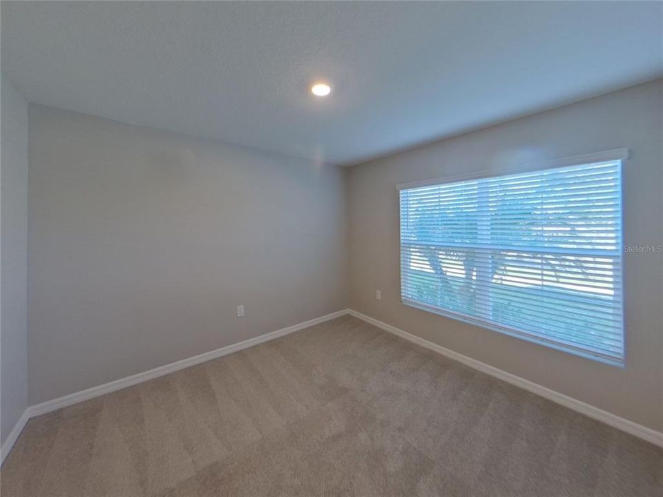 出租: $2,129 (4 贝兹, 2 浴室, 1846 平方英尺)