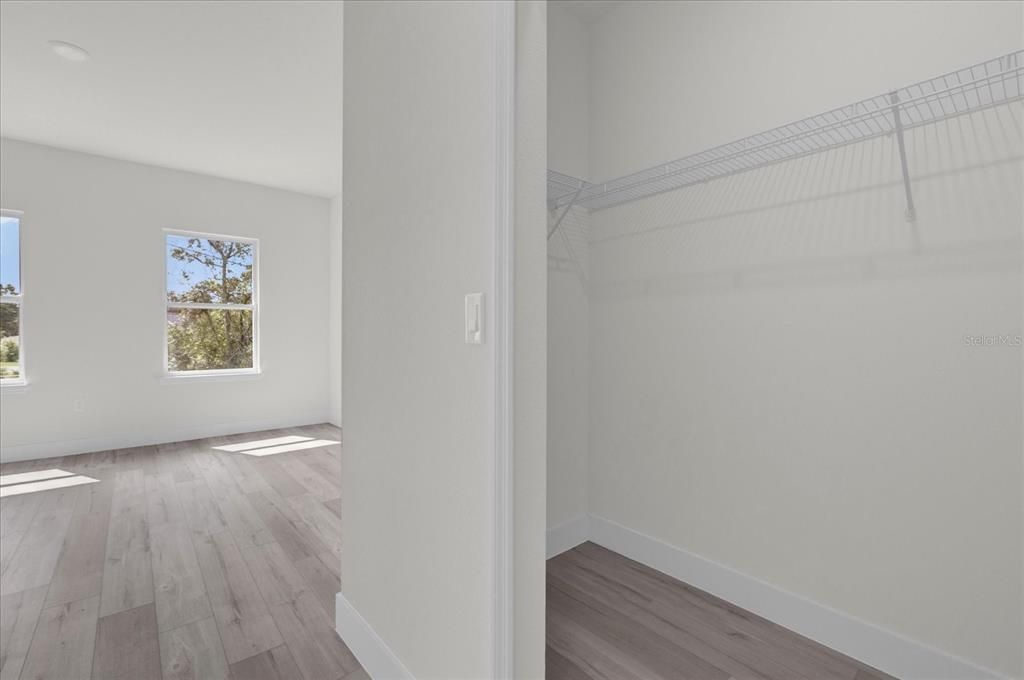 For Rent: $1,899 (4 beds, 2 baths, 1765 Square Feet)