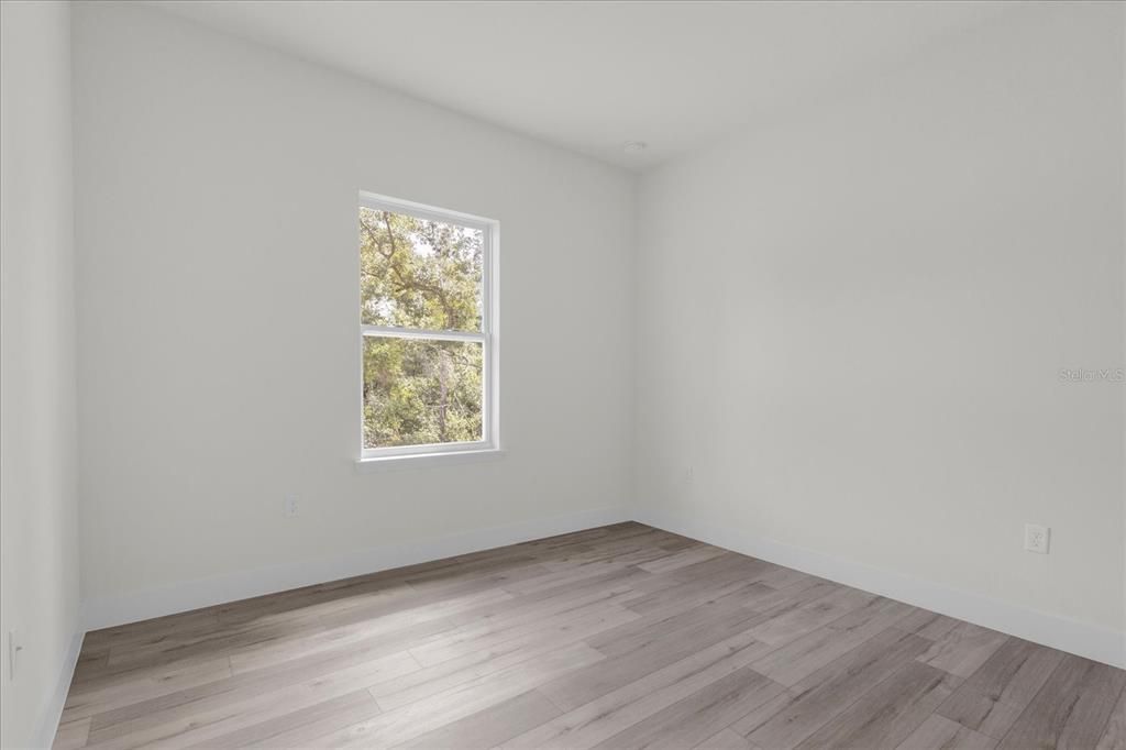 For Rent: $1,899 (4 beds, 2 baths, 1765 Square Feet)