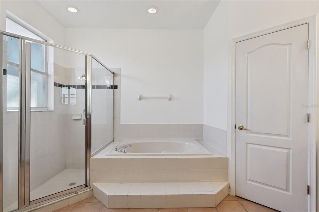 На продажу: $490,000 (4 спален, 3 ванн, 2298 Квадратных фут)