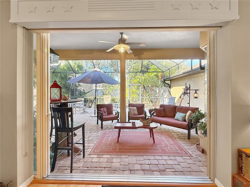 На продажу: $600,000 (4 спален, 2 ванн, 2133 Квадратных фут)