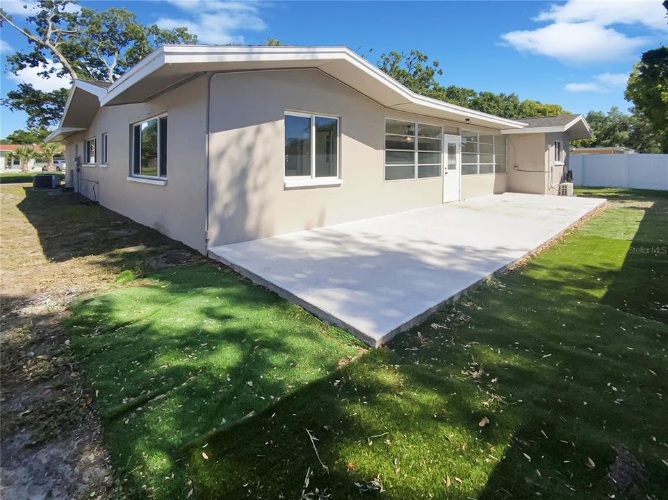 待售: $445,000 (3 贝兹, 2 浴室, 1557 平方英尺)